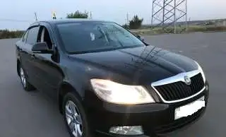Автомобиль Skoda Oktavia 2012г., фотография 7