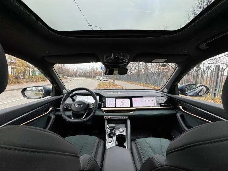 Продам автомобиль GEELY MONJARO 2023 г.в., фотография 7