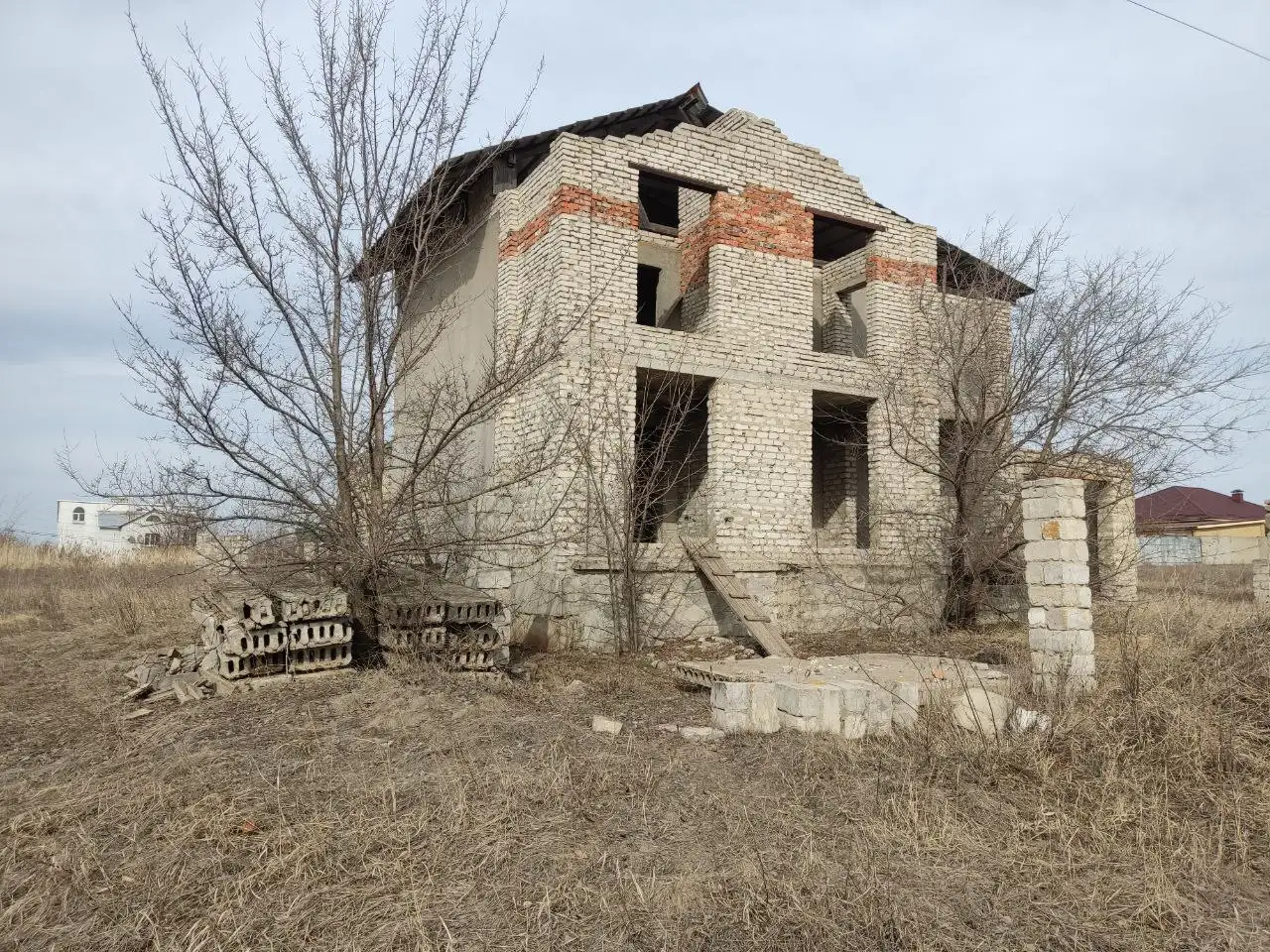 Продам земельный участок в Луганске с недостроем., фотография 2