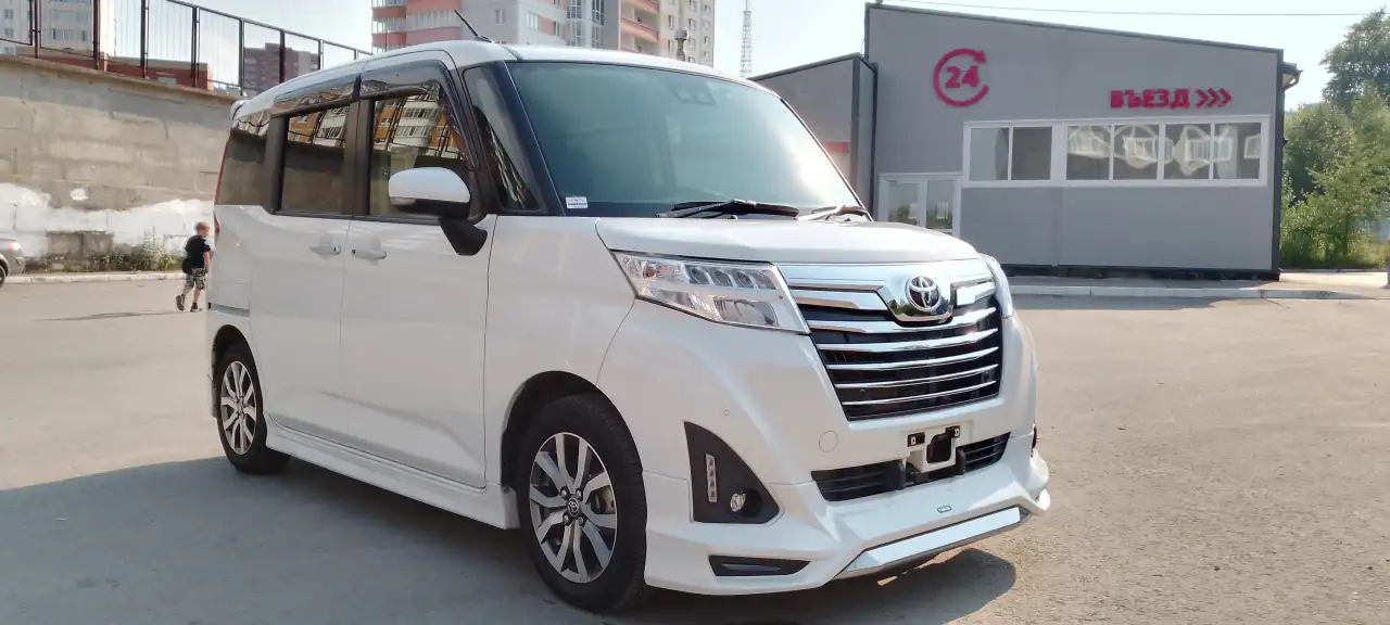 ПРОДАЮ TOYOTA ROOMY 1.0 CUSTOM G-T, фотография 2