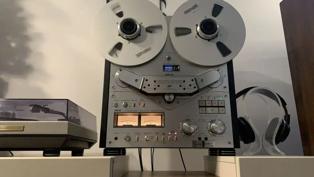 Катушечный магнитофон Akai GX-636DB, фотография 1