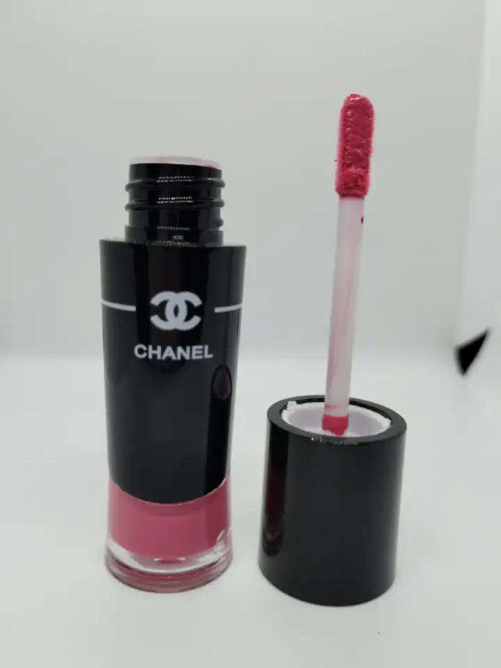 Интенсивный глянцевый блеск для губ Chanel Rouge In Love, фотография 3