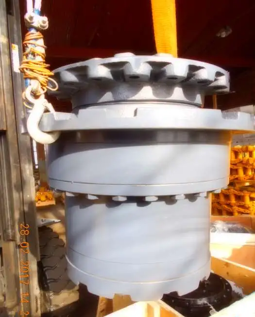 Редуктор хода без мотора для Hitachi ZX200, фотография 2