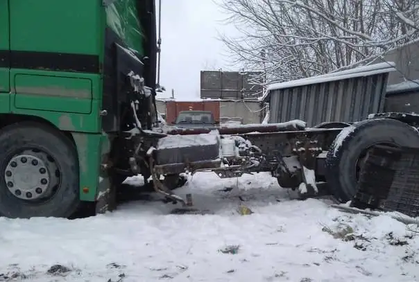 Mersedes 1840 Actros 2000г.в. Мегаспейс на З/Ч, фотография 1