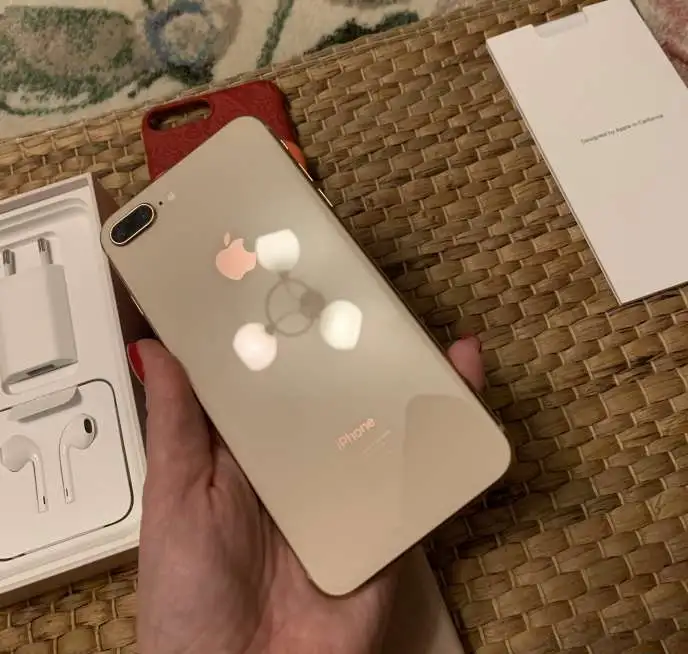 Смартфон iPhone 8 Plus 64 gb, фотография 2