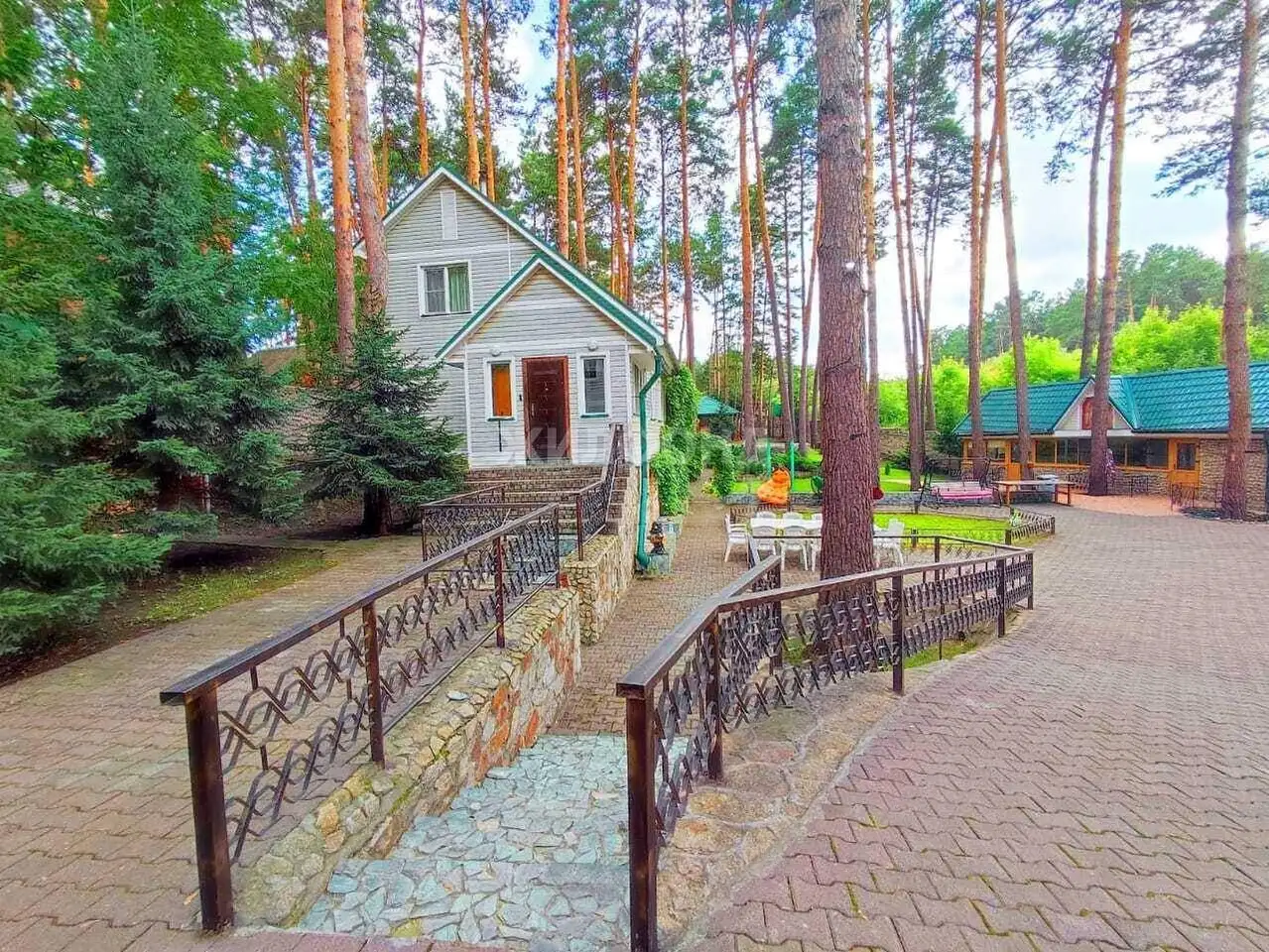Дом 337.6 м2 на участке 22.5 сот., фотография 10