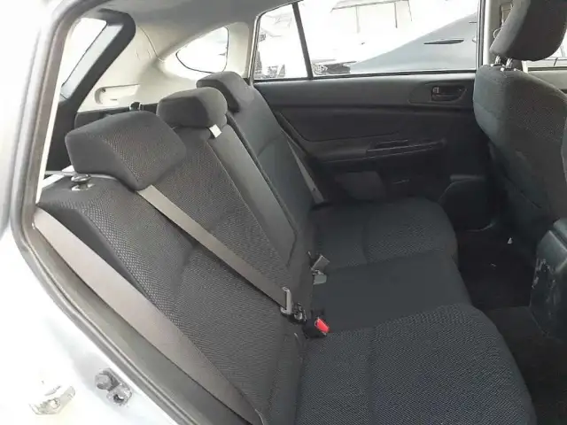 Хэтчбек Subaru Impreza Sports кузов GP2 модификация 1.6i, фотография 10