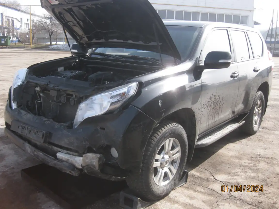 АО Связьтранснефть реализует автомобиль Toyota Land Cruiser Prado., фотография 1