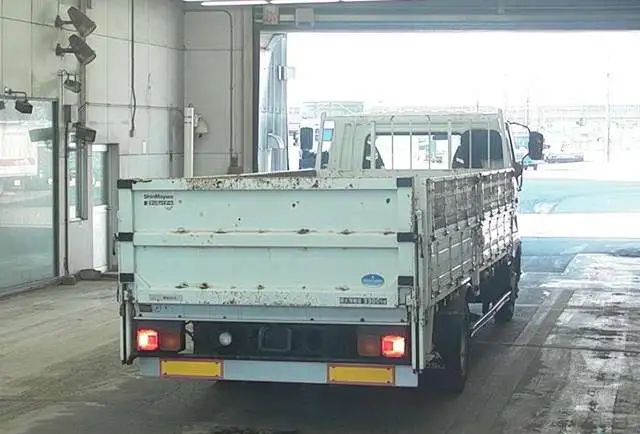 Грузовик бортовой MITSUBISHI FUSO кузов FK61R гв 2008 гидроборт грузопод 3,3 тн, фотография 3