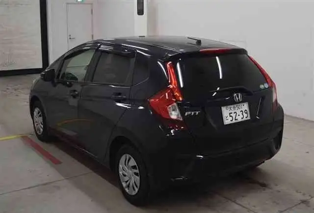 Авто с аукционов Японии Honda Fit, фотография 2