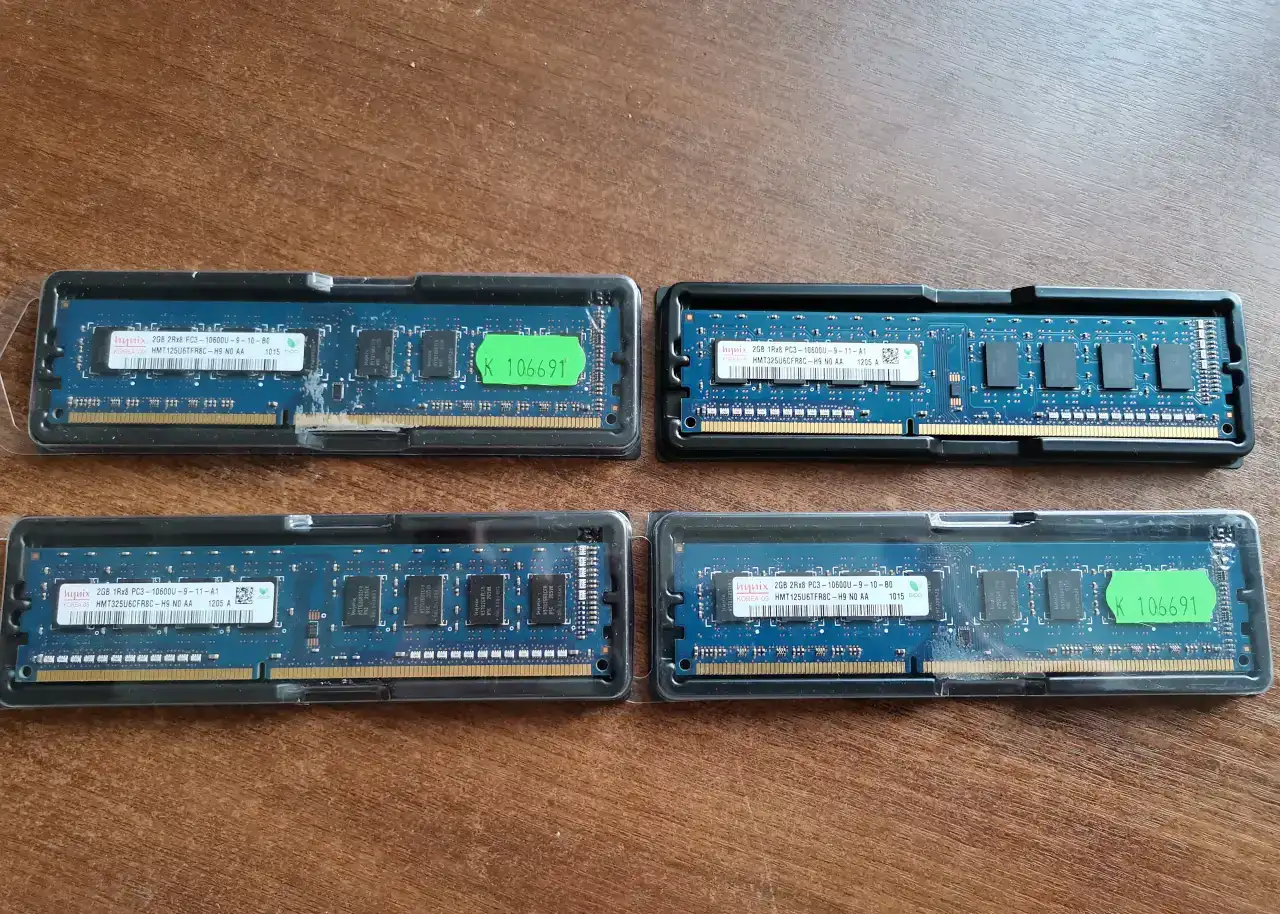 Оперативная память Hynix DDR3 2gb PC3-10600U, фотография 2