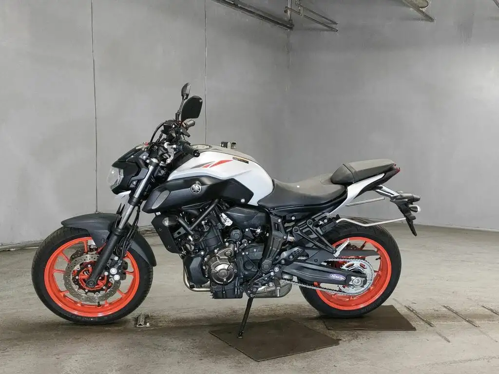 Мотоцикл naked bike Yamaha MT-07 рама RM19J нэйкед байк среднекубатурный спортивный дорожный гв 2020 пробег 798 км, фотография 2