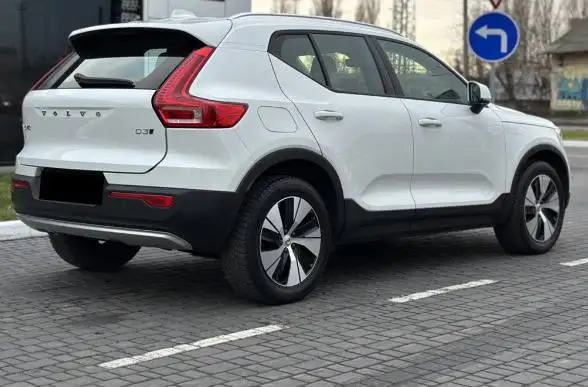 Volvo XC40 2020 год, фотография 4