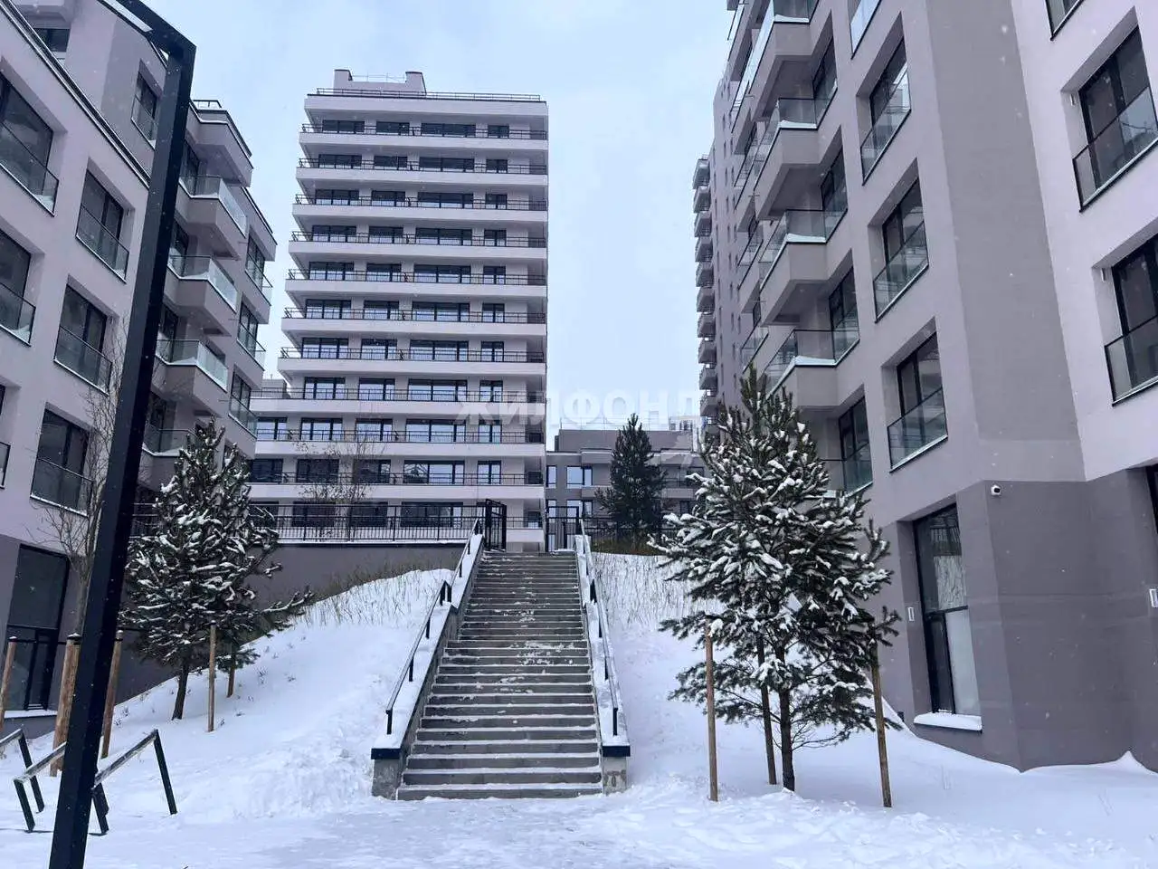 Продается место на закрытой стоянке, 26.5 м2, фотография 2