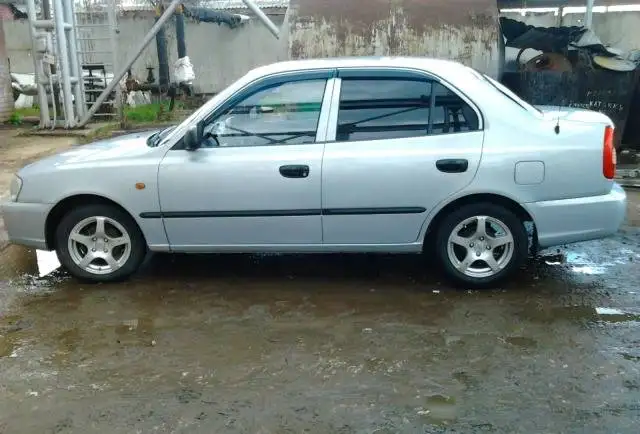 Продаю авто Hyundai Accent, фотография 2