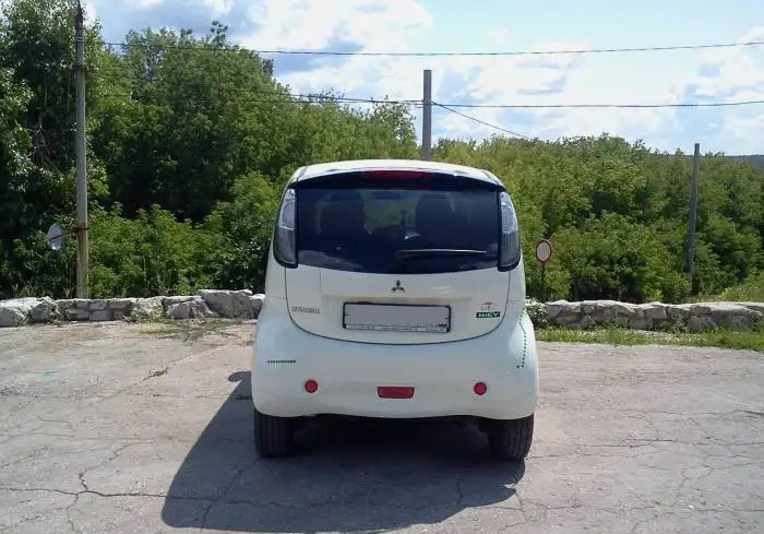 100% электромобиль Mitsubishi i-MIEV, фотография 1